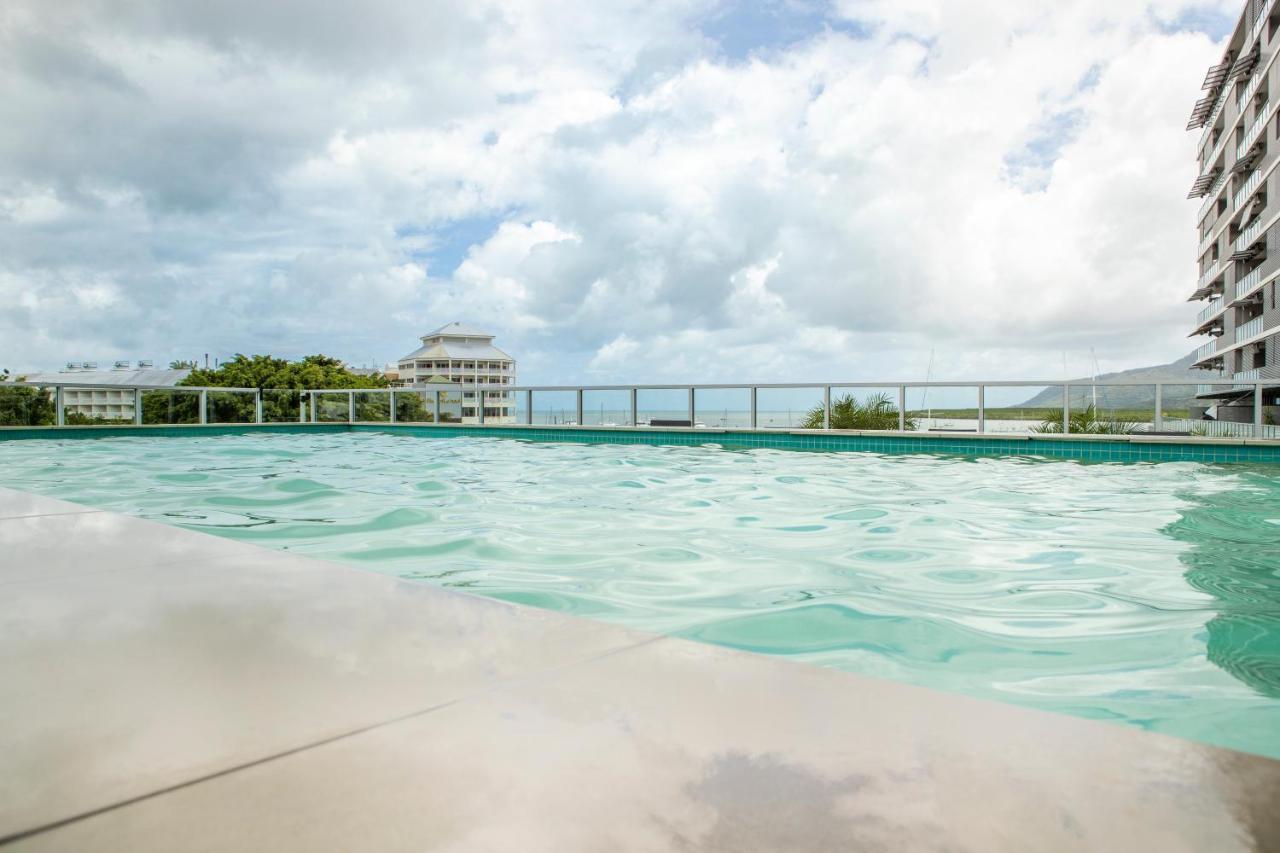 Apartament Cairns Waterfront Luxury At Harbourlights Zewnętrze zdjęcie