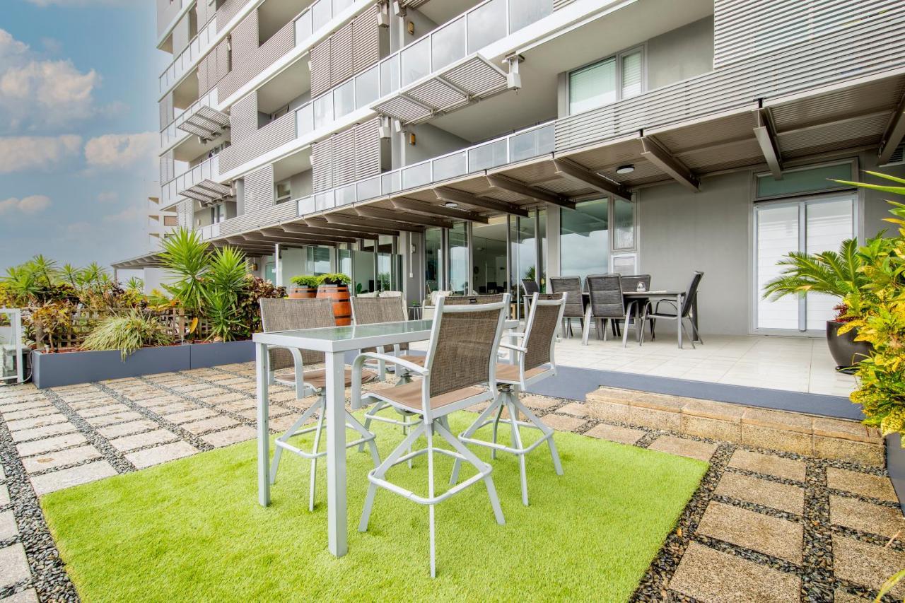 Apartament Cairns Waterfront Luxury At Harbourlights Zewnętrze zdjęcie